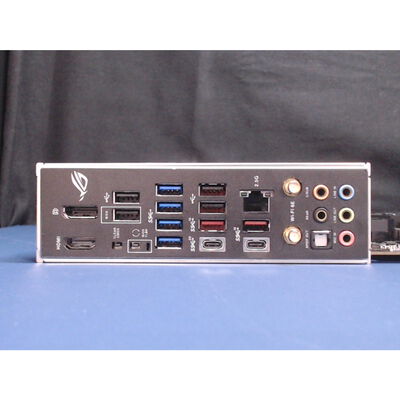 【前橋ｲﾝﾀｰｱｶﾏﾙ店】中古  ASUS ROG STRIX Z790-F GAMING WIFI (Z790 1700 ATX DDR5) 175321 