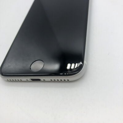 【宇都宮鶴田店】中古  【SIMロック解除済み】【au】Apple iPhoneSE 4.7インチ (第2世代/2020) 64GB (ホワイト) MHGQ3J/A 新パッケージ版 155748 