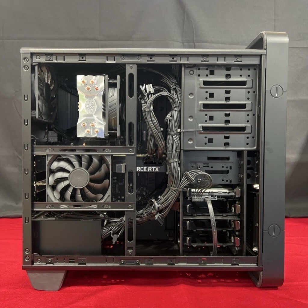 中古 mouse DAIV Z9-Z390(i9 9900K/32GB/SSD512GB＋HDD2TB/なし
