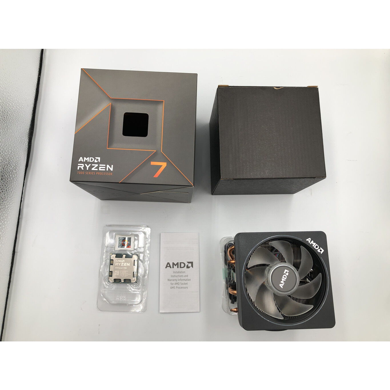 中古 AMD Ryzen 7 7700 (AM5/3.8GHz/40M/C8/T16/65W) 154483 （374841