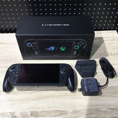 【松山環状枝松店】中古  RC73XA-Z2E24G1T ポータブルゲーミングPC ROG Xbox Ally X (2025) RC73XA [Ryzen AI Z2 Extreme] ブラック ［7.0型 /Windows11 Home /メモリ：24GB /SSD：1TB /2025年10月モデル］ 4560001650 