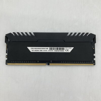 【堺七道店】中古  PC4-25600 8GB デスクトップ用(DDR4-3200) 140727 