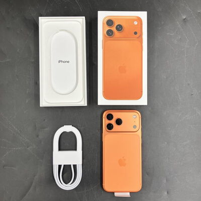 【大須店】中古  Apple iPhone17 Pro Max 256GB コズミックオレンジ 【docomo版SIMフリー】 MFY94J/A 183063 