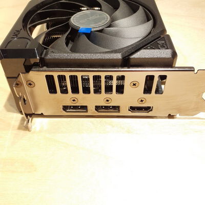 【鹿児島店】中古  ASUS DUAL-RX9060XT-8G (RX9060XT 8G) 179889 