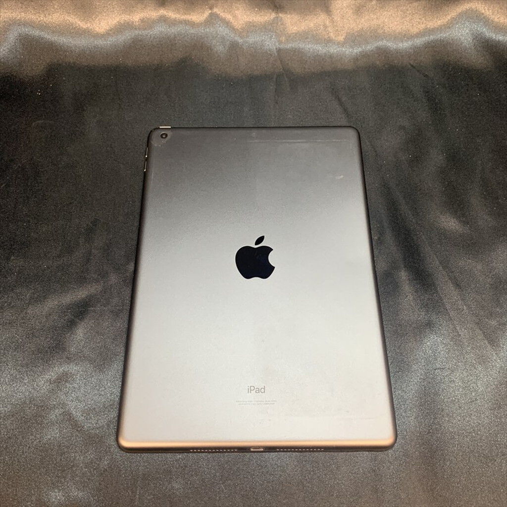 中古 Apple iPad 10.2インチ（第9世代/2021）Wi-Fi 64GB スペース