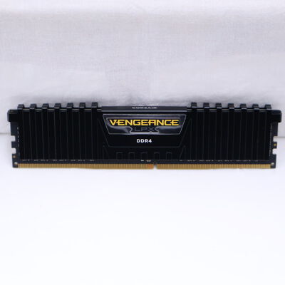 【通販センター】中古  PC4-25600 8GB デスクトップ用(DDR4-3200) 140727 