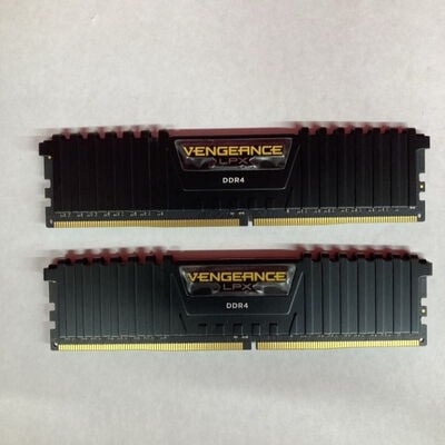 【千葉店】中古  Corsair 8GB 2枚組(合計16GB) PC4-21300/DDR4-2666 デスクトップ用 3250006177 
