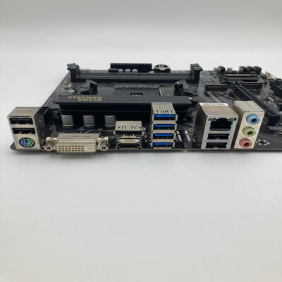【神戸・三宮店】中古  GIGABYTE B550M DS3H (B550 AM4 mATX DDR4) 3430006494 
