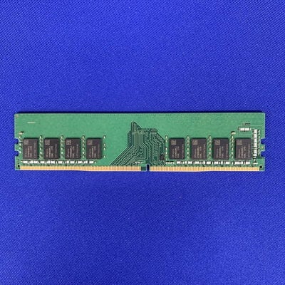 【横浜駅前店】中古  PC4-25600 16GB デスクトップ用(DDR4-3200) 140728 