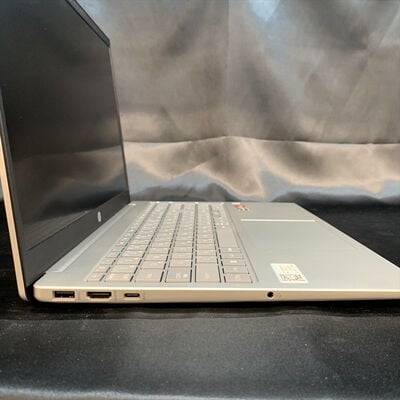 【横浜駅前店】中古  HP Laptop 15-fc0xxx (AMD Ryzen 5 7530U/16GB/CPU内蔵/W11H/有線LAN?無線LAN◯) 3400009304 
