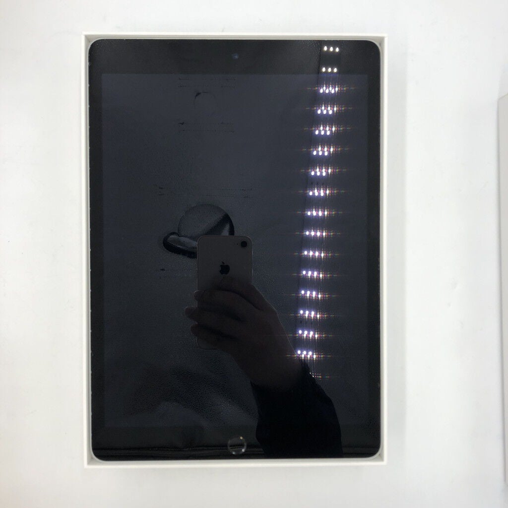 中古 Apple iPad 10.2インチ（第9世代/2021）Wi-Fi 64GB シルバー