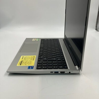 【なんば店】中古  mouse LBI711S1W11 (i7 1165G7/16GB/SSD1TB/WLAN/15.6FHD) 3280023147 