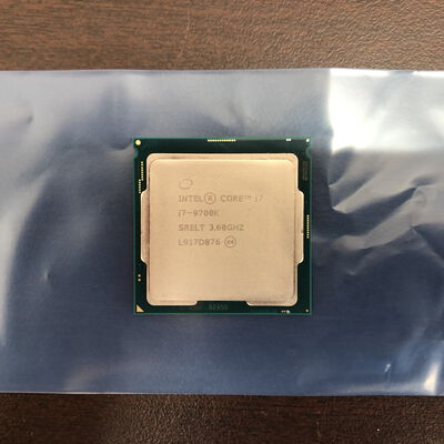 【福山ココローズ店】中古  INTEL Core i7 9700K (1151/3.60GHz/12M/C8/T8) 138481 