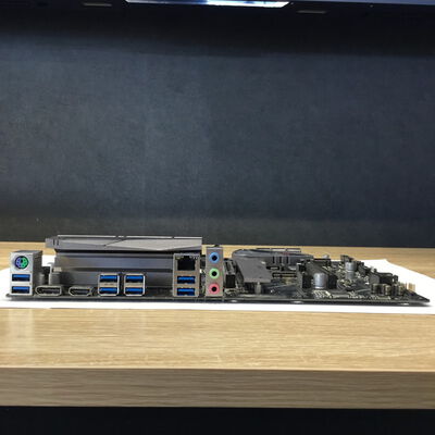【松山環状枝松店】中古  【付属品欠品】 ASRock X570 Phantom Gaming 4 (X570 AM4 ATX DDR4) 3480042466 