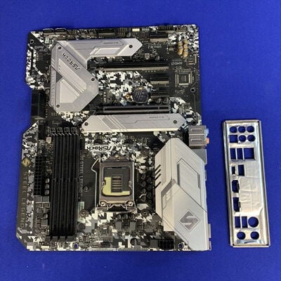 【横浜駅前店】中古  ASRoｃｋ Z390 STEEL LEGEND 3400008730 