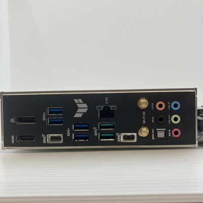 【秋葉原本店】中古  ASUS TUF GAMING Z790-PLUS WIFI (Z790 1700 ATX DDR5) 175350 
