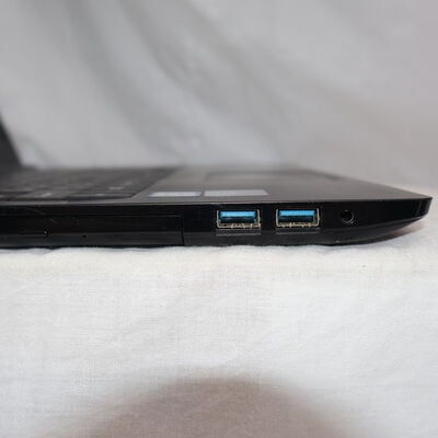 【通販センター】中古  Dynabook B65/M PB65MDB44N7AD11(Intel Core i7 8650U/8GB DDR4 (PC4)/SSD256GB/DVDマルチ/オンボード/15.6/1366x768/Wi-Fi/W11H64 MAR) 199383 