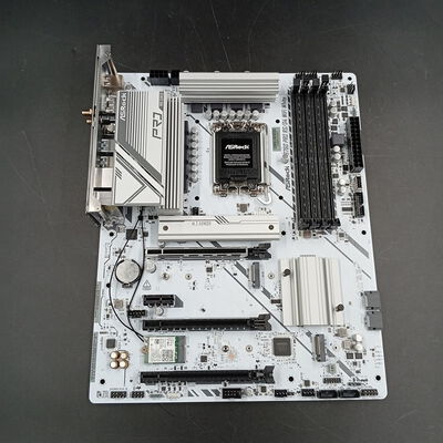 【大須店】中古  ASRock B760 Pro RS/D4 WiFi White (B760 1700 ATX DDR4) 3120022289 