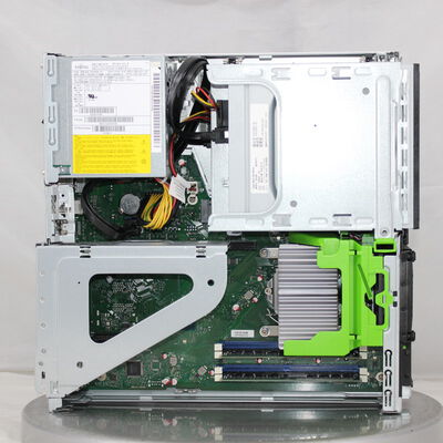 中古  Fujitsu ESPRIMO D588/CX 