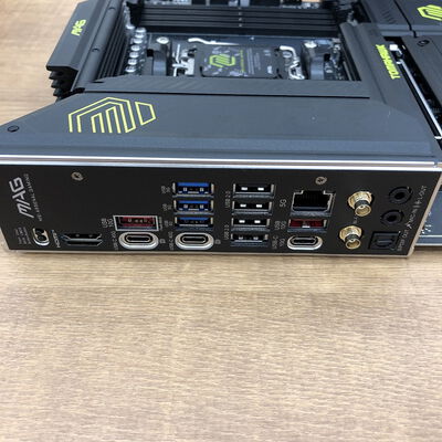 【宇都宮鶴田店】中古  MSI MAG X870 TOMAHAWK WIFI (X870 ATX AM5 DDR5) 172209