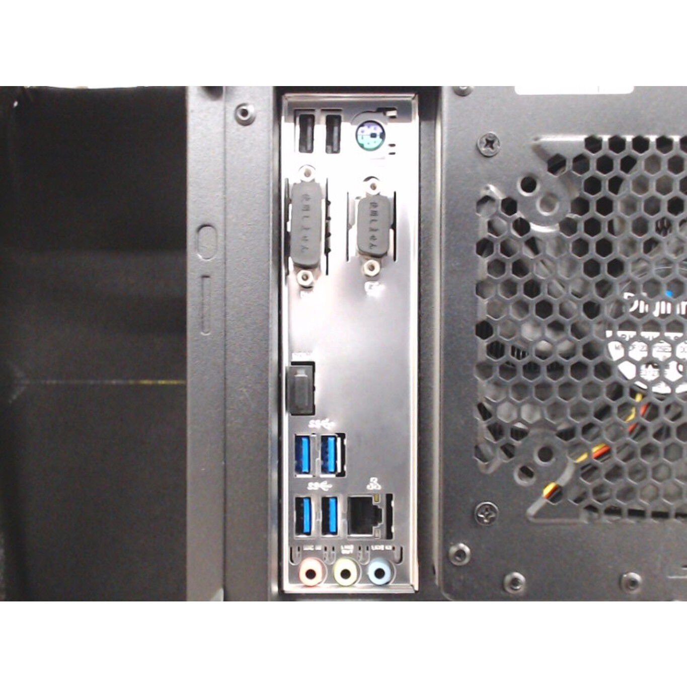 初期保証RTX4000 i7-9700KF相当 32G SSD1TB Win11 初期保証 RTX4000 i7-9700KF相当 32GB SSD1TB HDD 初期保証 RTX4000 i7