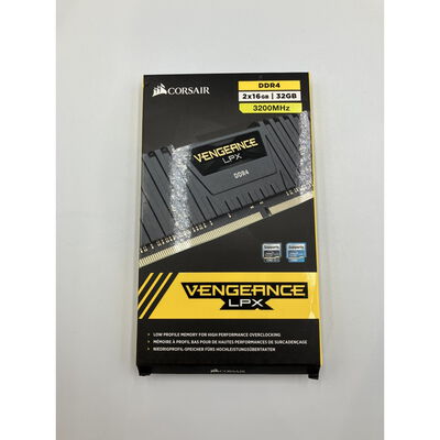 【座間相武台】中古  CORSAIR DDR4-3200MHz デスクトップPC用 メモリ VENGEANCE LPX シリーズ 32GB 16GB*2枚 CMK32GX4M2C3200C18 4510001845 