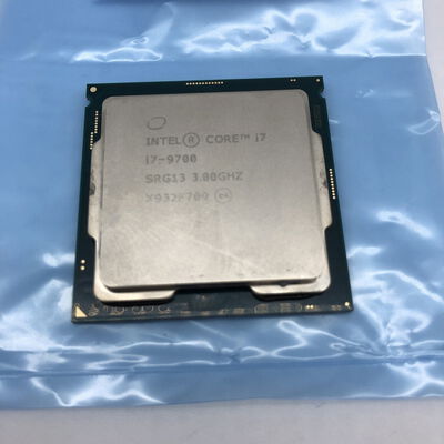【宇都宮鶴田店】中古  Intel Core i7 9700 (1151/3.00GHz/12M/C8/T8) 140316 