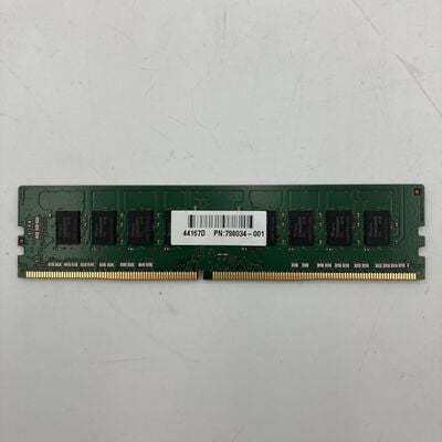 【なんば店】中古  PC4-17000 8GB デスクトップ用(DDR4-2133) 126161 