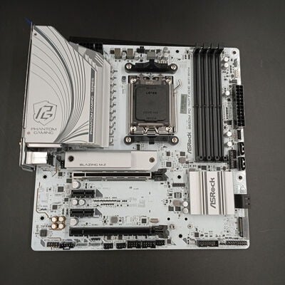 【大須店】中古  ASRock B650M PG Riptide WiFi White(B650 AM5 mATX) 3120022587 