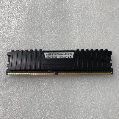 【甲府飯田店】中古  PC4-17000 8GB デスクトップ用_ 184884 