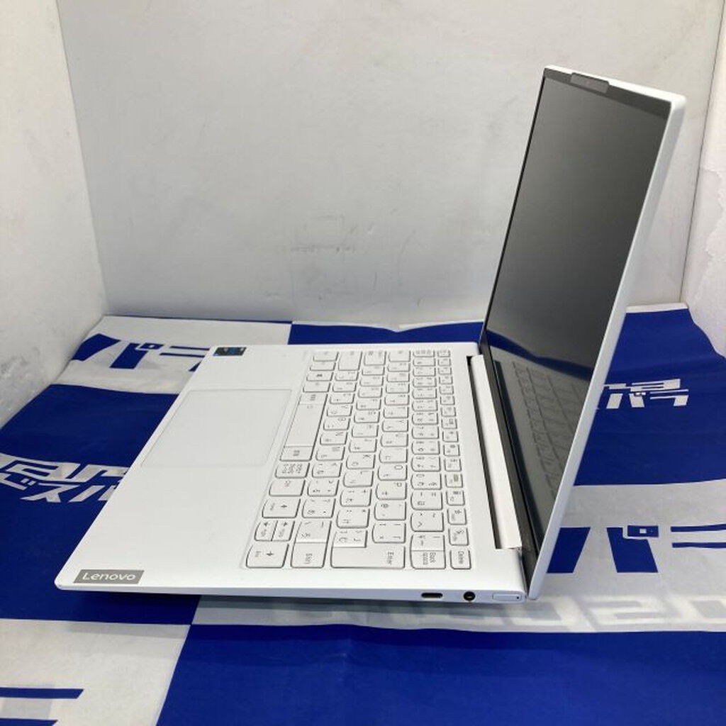 中古 Lenovo Yoga Slim 7 Carbon 13ITL5 ノートブック - Type 82EV