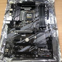 中古  GIGABYTE Z390 UD (Z390 1151 ATX DDR4) 138857 