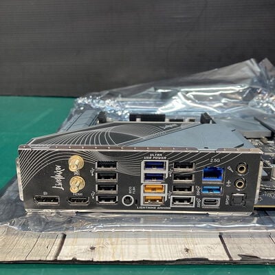 【広島店】中古  ASRock B850 LiveMixer WiFi (B850 AM5 ATX DDR5) 175466 