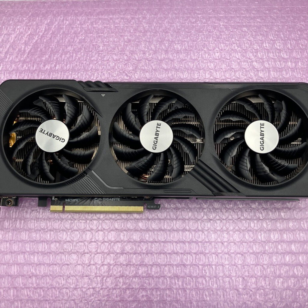 中古 GIGABYTE GV-N4060GAMING OC-8GD (RTX4060 8G) 175573 （369239