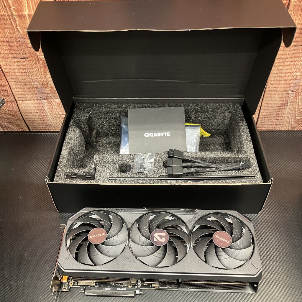 中古 GIGABYTE GV-N507TGAMING OC-16GD (RTX5070Ti 16G) 176548