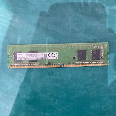 【浦添城間店(沖縄)】中古  PC4-25600 8GB デスクトップ用(DDR4-3200) 140727 