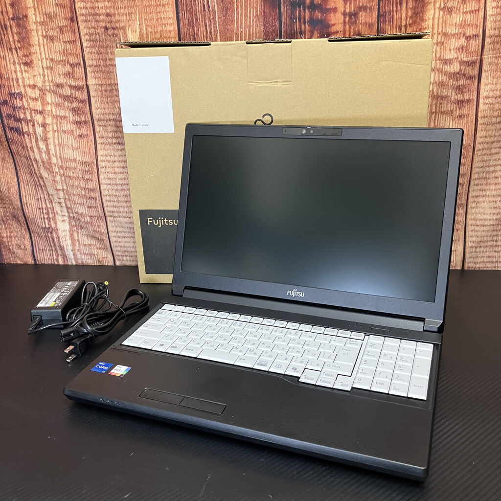 中古 Fujitsu LIFEBOOK A5513/RX (Core i5-1335U/16GB/SSD256GB/SMt