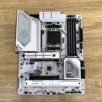 【津ラッツ店】中古  ASRock X870 Steel Legend WiFi (X870 AM5 ATX DDR5) 172202 