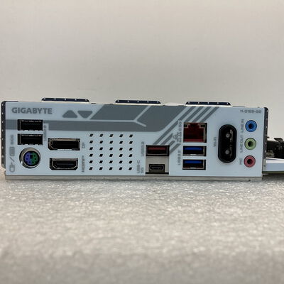 【京都店】中古  GIGABYTE B850M FORCE WF6E V2 (B850 AM5 mATX DDR5) 3180006616 