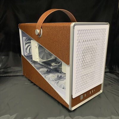 【横浜駅前店】中古  自作PC MONTECH Heritage PRO (Ryzen7 5700X/16GB/RTX4060/ストレージ無/OS無) 1460030109 