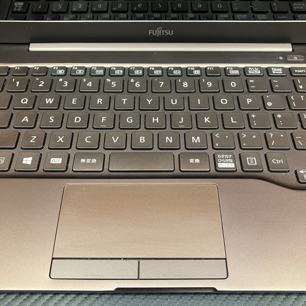 中古 FUJITSU FMV LIFEBOOK CH75/E3(i5-1135G7/8GB/256GB/オンボード