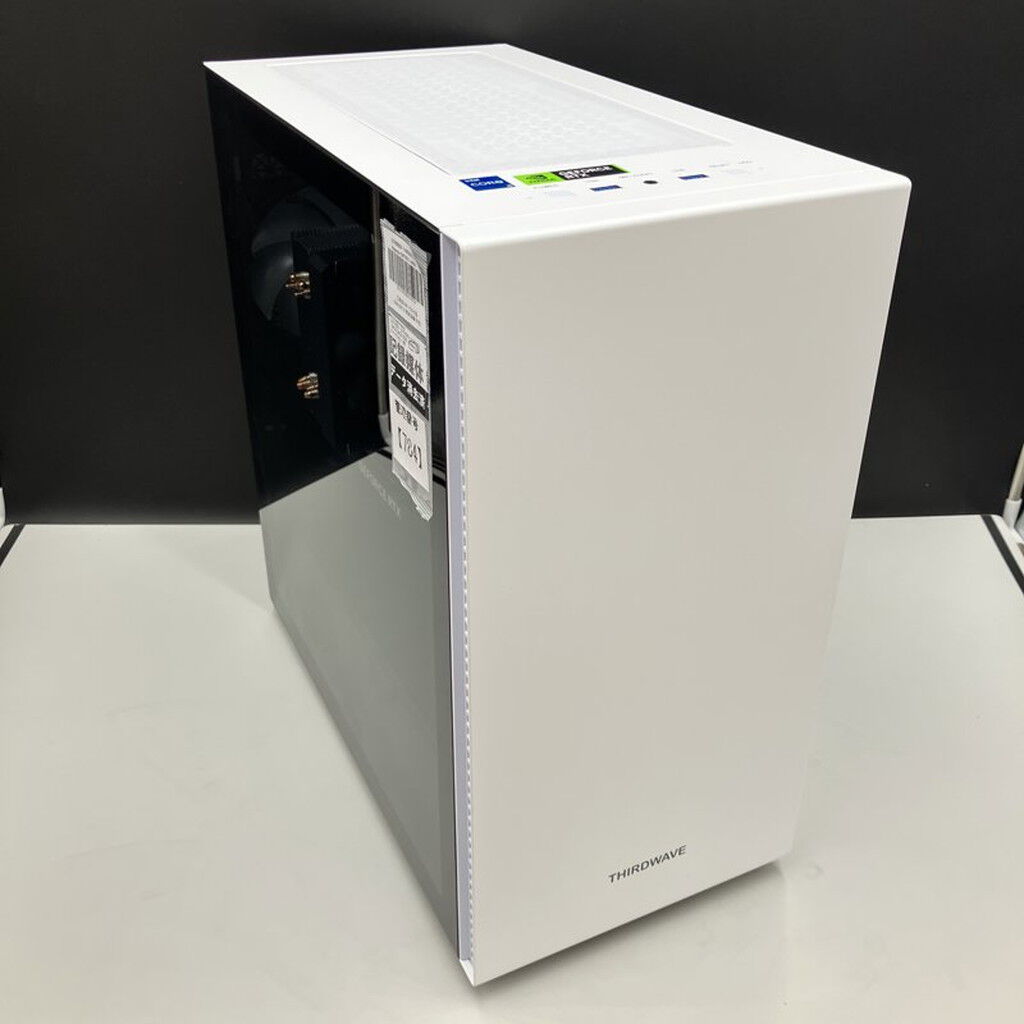 ぺ*ん様 ゲーミングPC THIRDWAVE magnateMV サードウェーブ、スリムタワーデスクトップ「Slim Magnate」のケースを