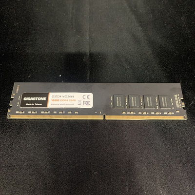 【横浜駅前店】中古  PC4-21300 16GB デスクトップ用(DDR4-2666) 135638 
