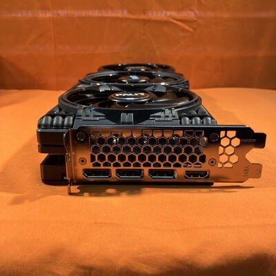 【なんば店】中古  Palit NE75070019K9-GB2050U(RTX5070 GamingPro-S) 3280022043 