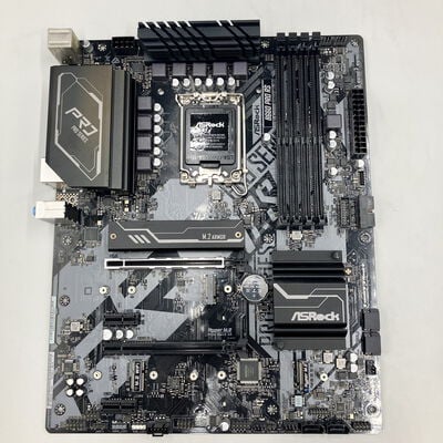 【熊本浜線店】中古  ASRock B660 Pro RS (B660 1700 ATX DDR4) 150348 