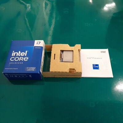 【鹿児島店】中古  INTEL Core i7 14700KF  (1700/3.4G/33M/C20/T28) 160701 