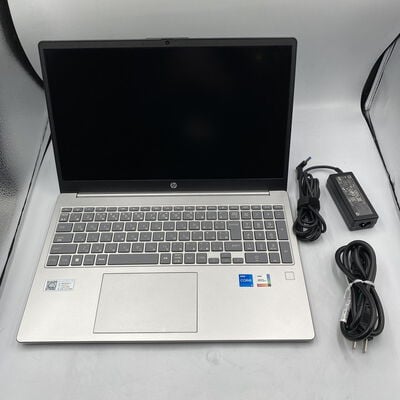 【座間相武台】中古  HP Laptop 15-fd0226TU  4510002658 