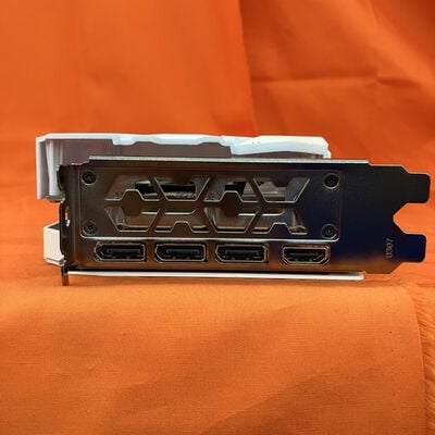 【なんば店】中古  玄人志向 GK-RTX3060-E12GB/OC/WHITE (RTX3060 12GB) 144780 