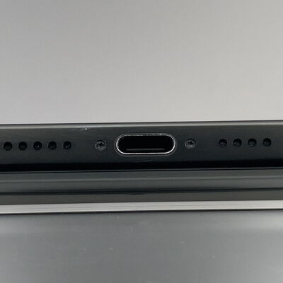 【佐賀南部バイパス店】中古  【au版SIMフリー】Apple iPhone16 Pro Max 1TB ブラックチタニウム MYWQ3J/A 170375 