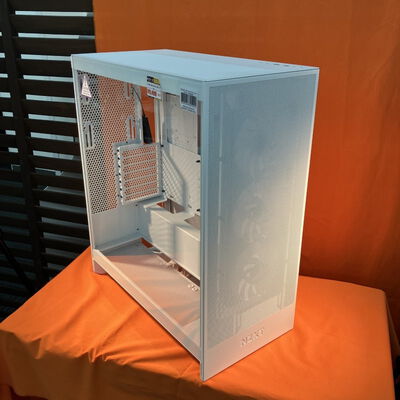 【なんば店】中古  NZXT CM-H72FW-R1(H7 FLOW RGB WH E-ATX ｶﾞﾗｽ) 3280020957 